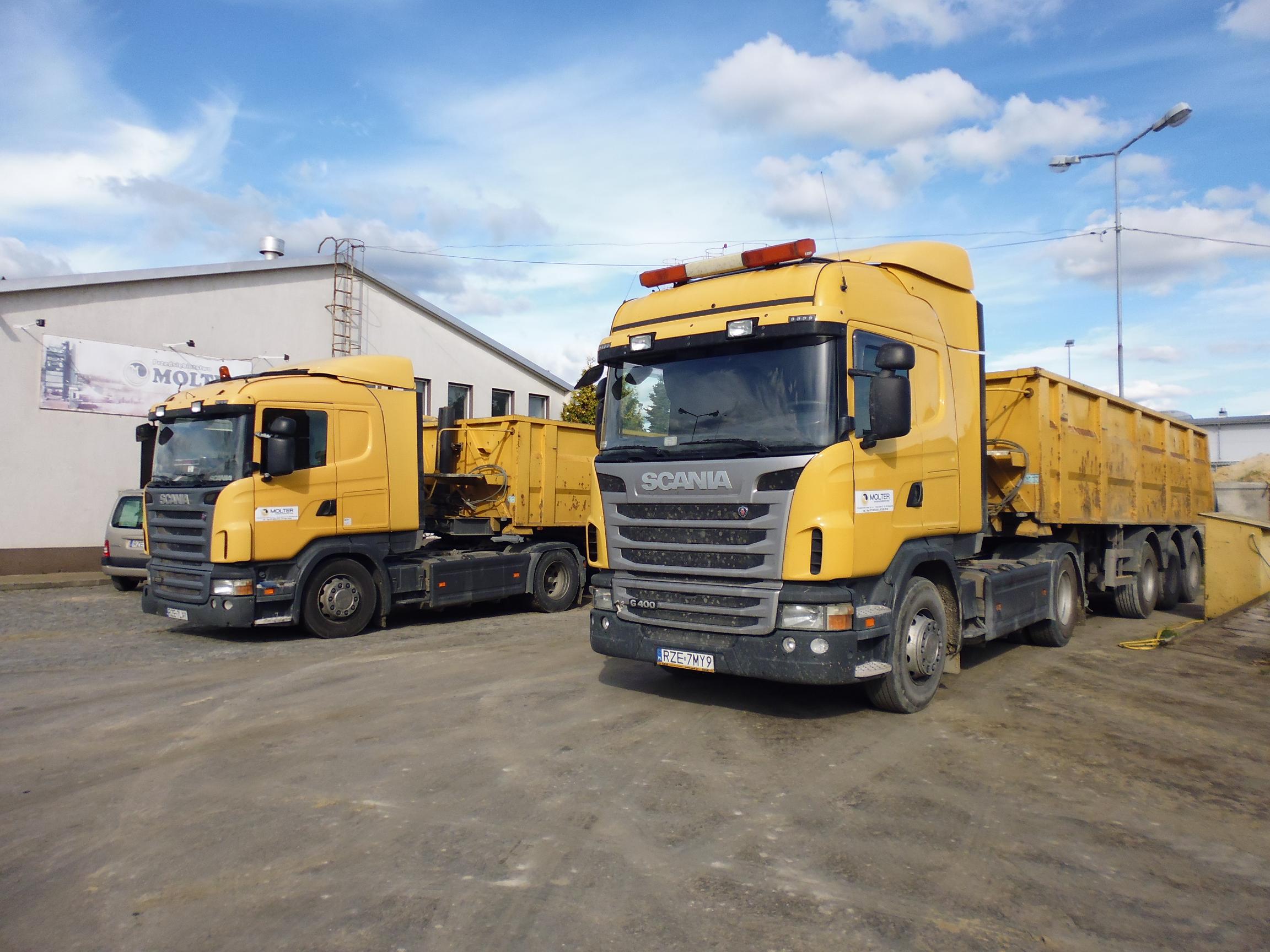 Samochody Scania w bazie Grupy MOLTER